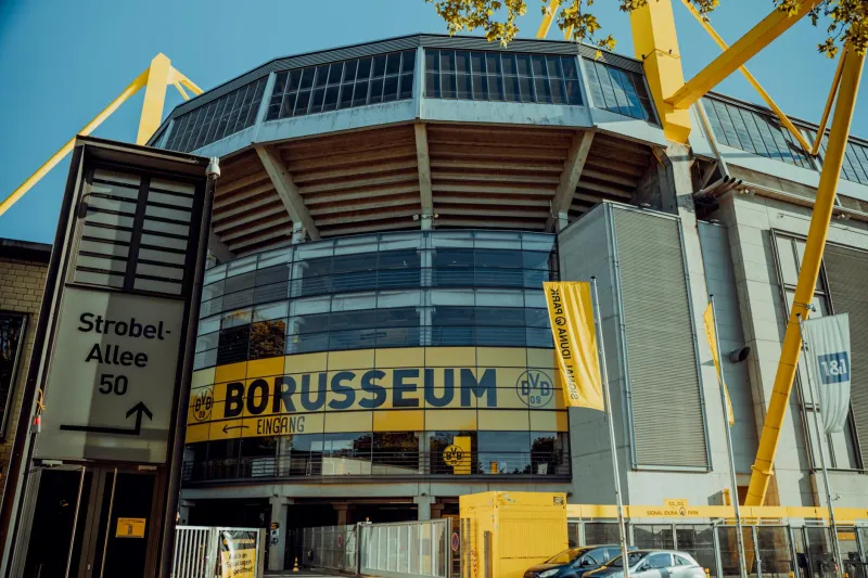 Die Rückkehr der Zwischenstationen: Warum Bundesliga-Klubs 2026 zum bevorzugten Sprungbrett für internationale Stars werden